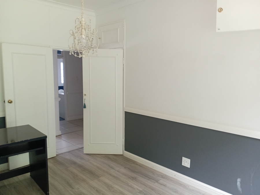 6 Bedroom Property for Sale in Darrenwood Gauteng