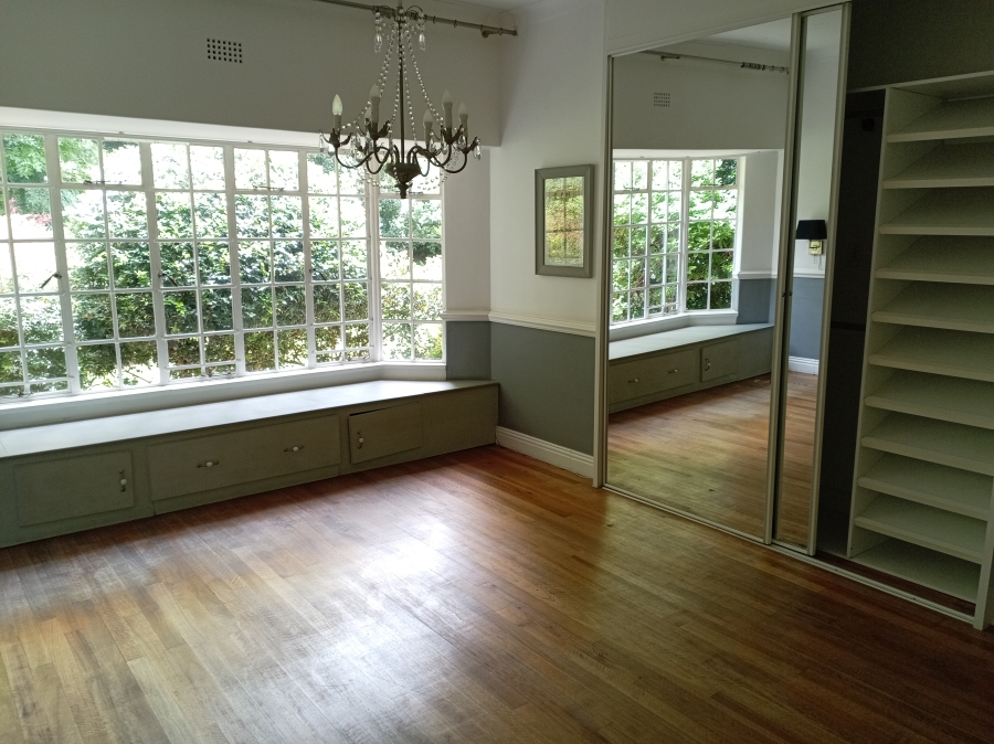 6 Bedroom Property for Sale in Darrenwood Gauteng