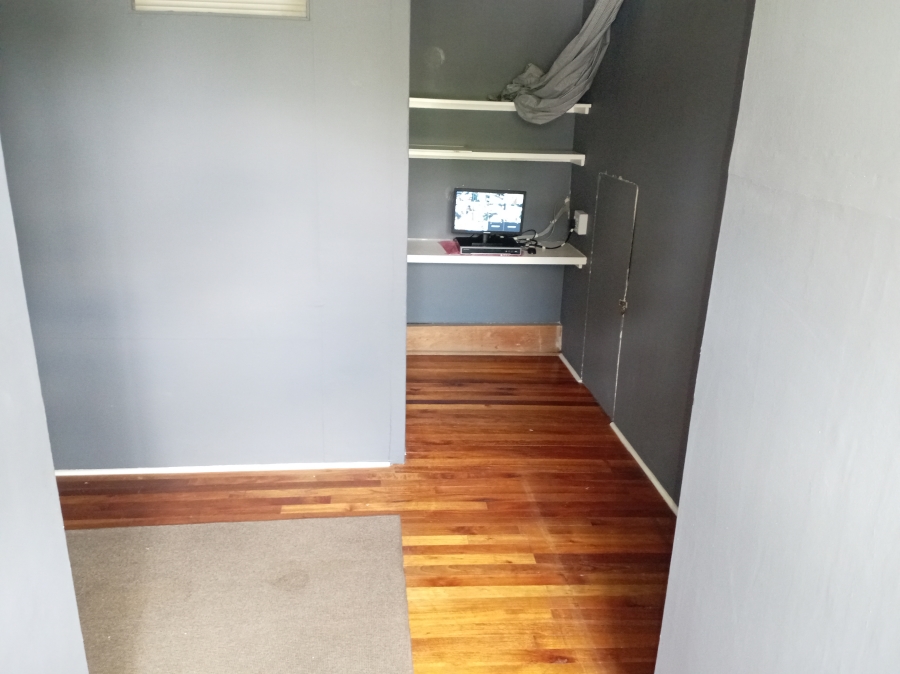 6 Bedroom Property for Sale in Darrenwood Gauteng