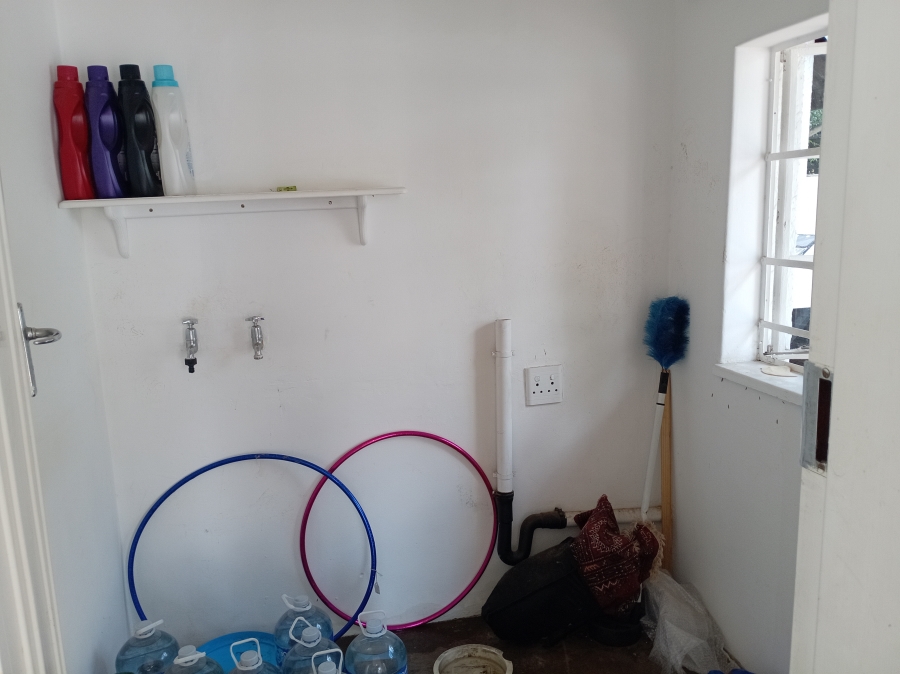 6 Bedroom Property for Sale in Darrenwood Gauteng