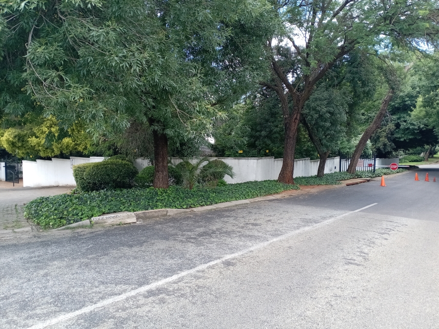 6 Bedroom Property for Sale in Darrenwood Gauteng