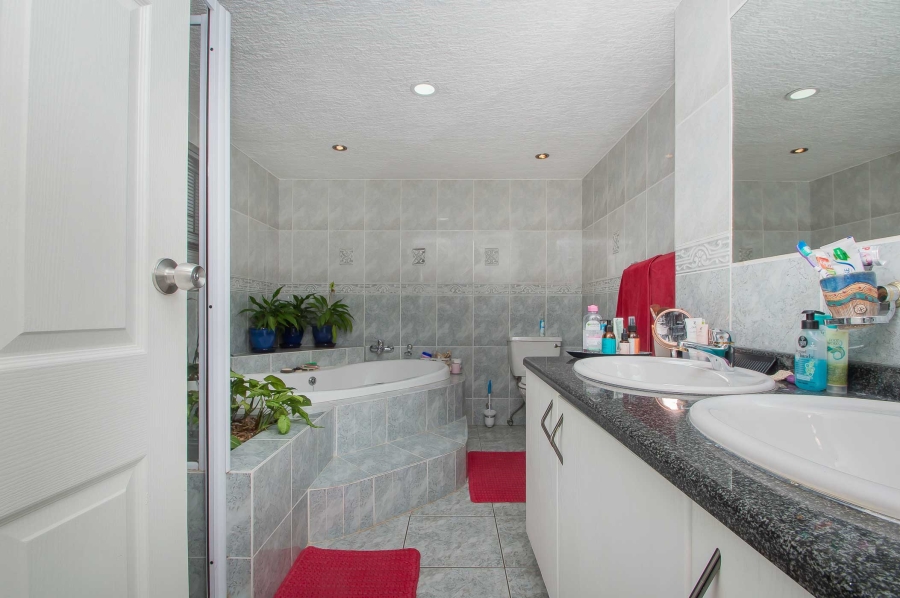 3 Bedroom Property for Sale in Randpark Ridge Gauteng