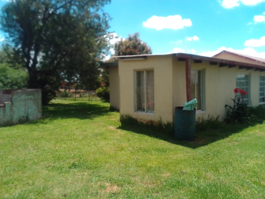 5 Bedroom Property for Sale in Middelvlei A H Gauteng