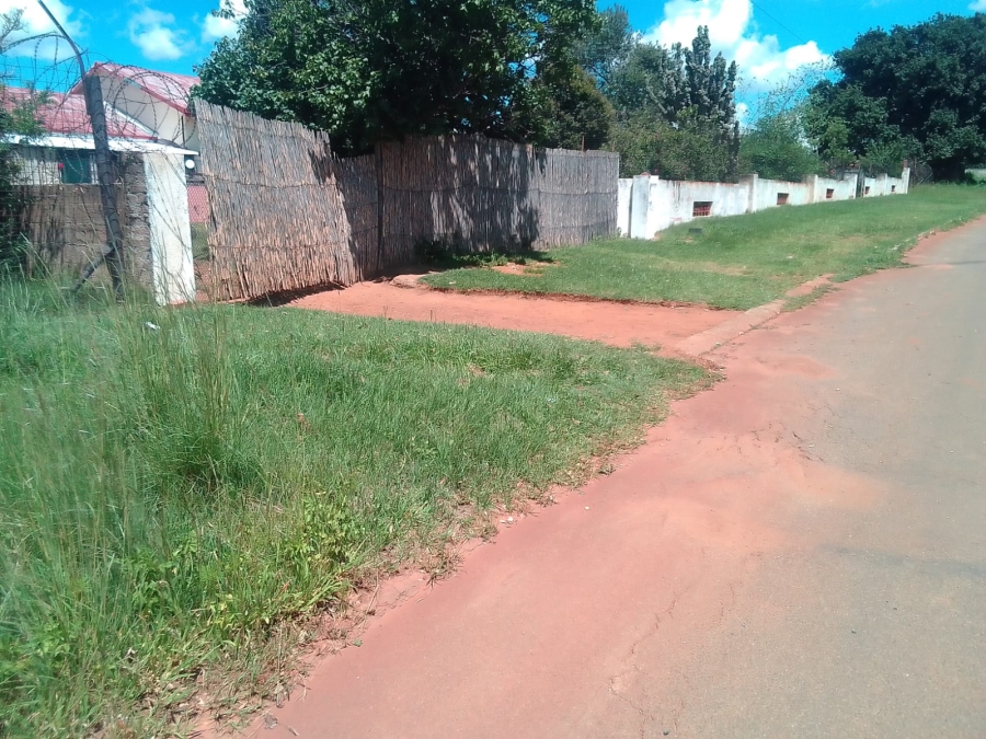 5 Bedroom Property for Sale in Middelvlei A H Gauteng