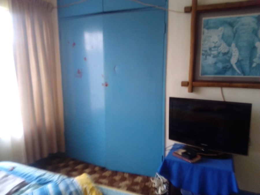 5 Bedroom Property for Sale in Middelvlei A H Gauteng