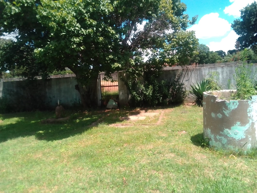 5 Bedroom Property for Sale in Middelvlei A H Gauteng