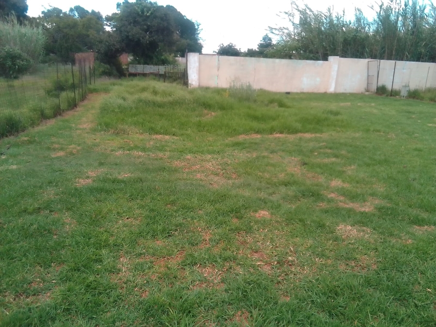 5 Bedroom Property for Sale in Middelvlei A H Gauteng