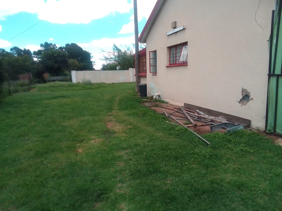 5 Bedroom Property for Sale in Middelvlei A H Gauteng