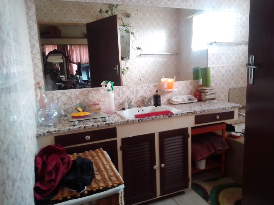 3 Bedroom Property for Sale in Middelvlei A H Gauteng