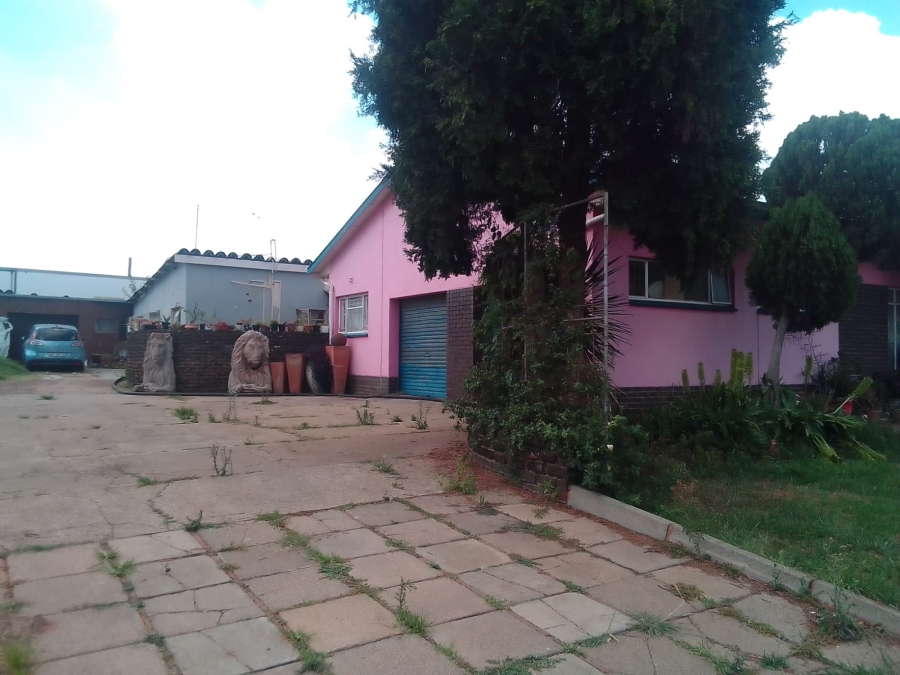 3 Bedroom Property for Sale in Middelvlei A H Gauteng