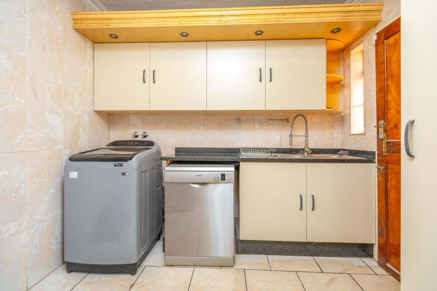 4 Bedroom Property for Sale in Noordheuwel Gauteng