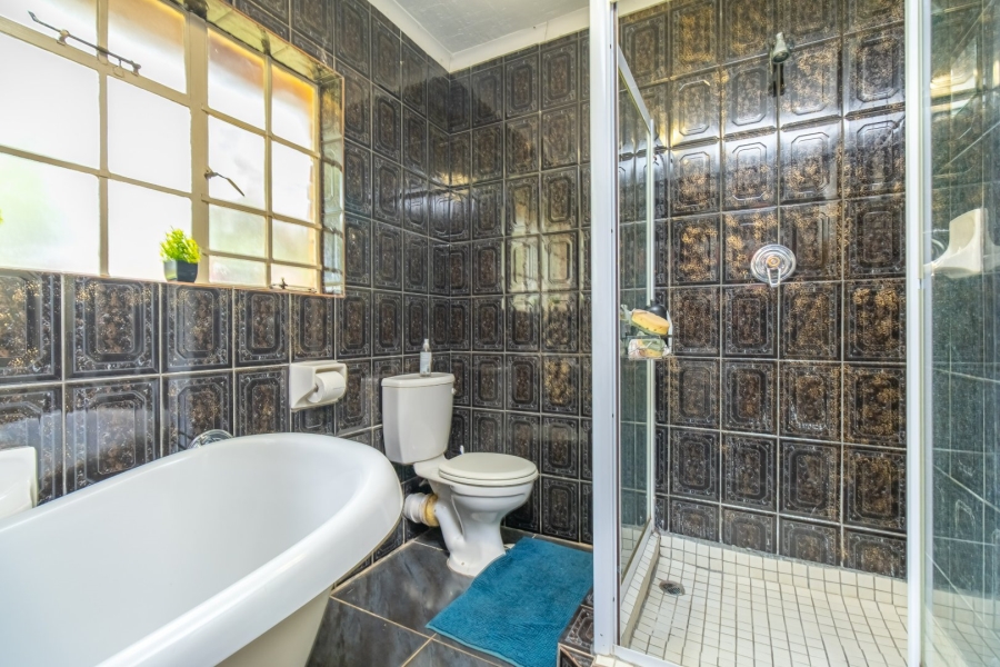 4 Bedroom Property for Sale in Noordheuwel Gauteng