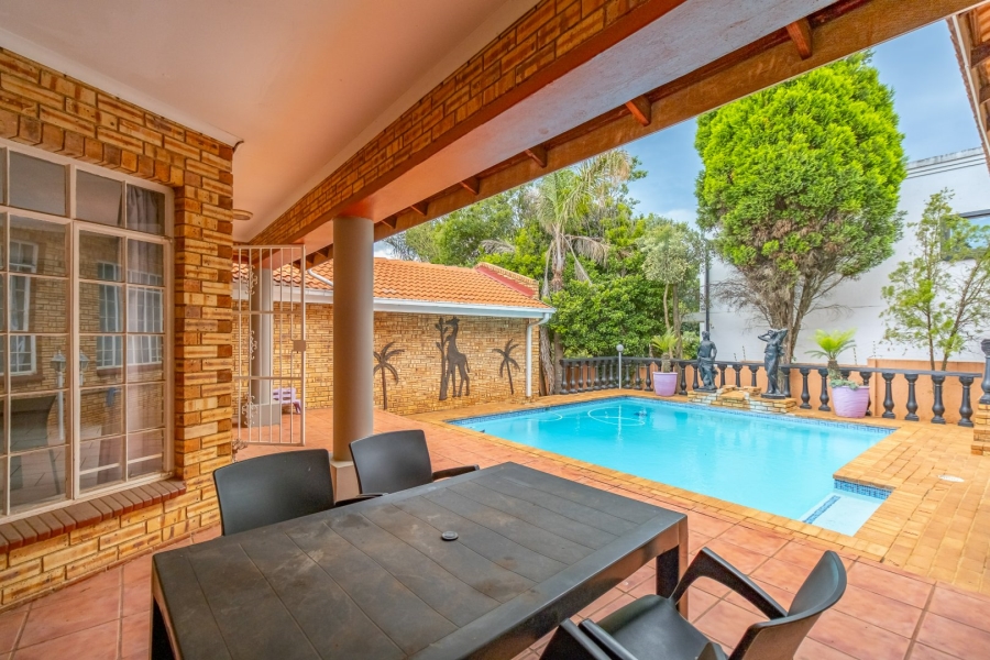 4 Bedroom Property for Sale in Noordheuwel Gauteng