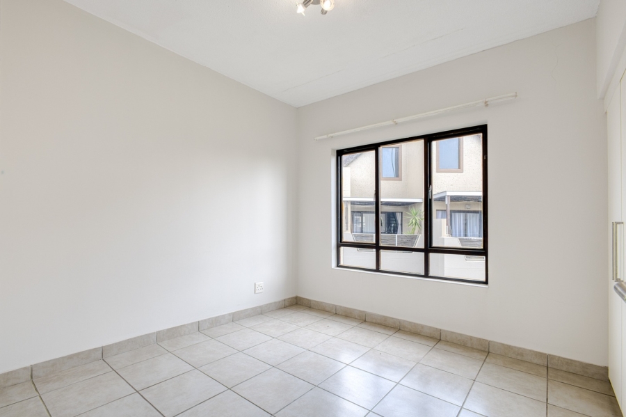 To Let 2 Bedroom Property for Rent in Lonehill Gauteng