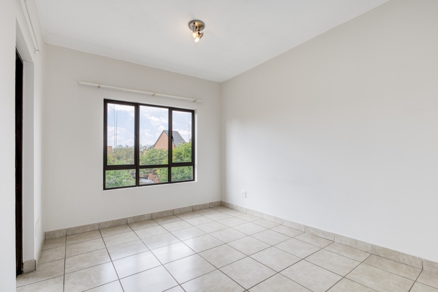 To Let 2 Bedroom Property for Rent in Lonehill Gauteng