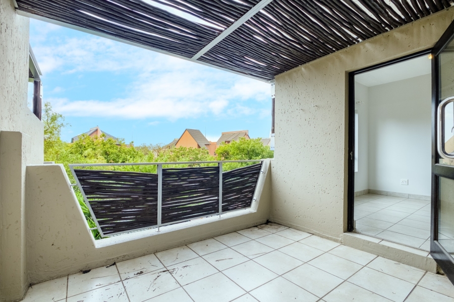 To Let 2 Bedroom Property for Rent in Lonehill Gauteng