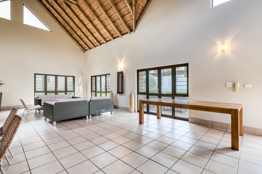 To Let 2 Bedroom Property for Rent in Lonehill Gauteng