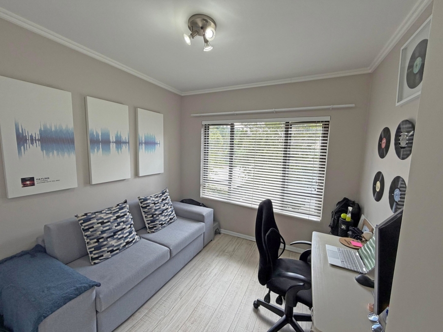 2 Bedroom Property for Sale in Bryanston Gauteng