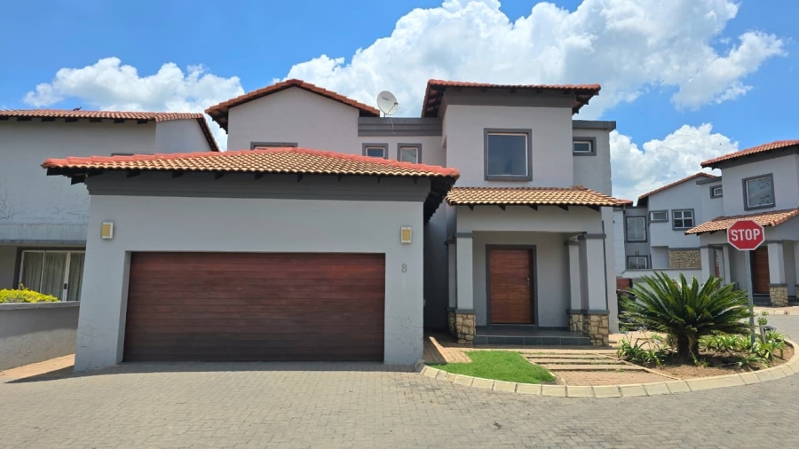 3 Bedroom Property for Sale in Blue Valley Golf Estate Gauteng