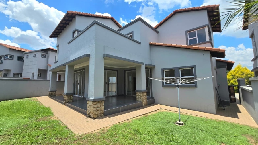 3 Bedroom Property for Sale in Blue Valley Golf Estate Gauteng