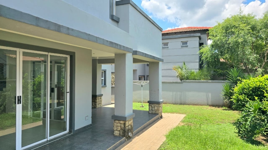 3 Bedroom Property for Sale in Blue Valley Golf Estate Gauteng