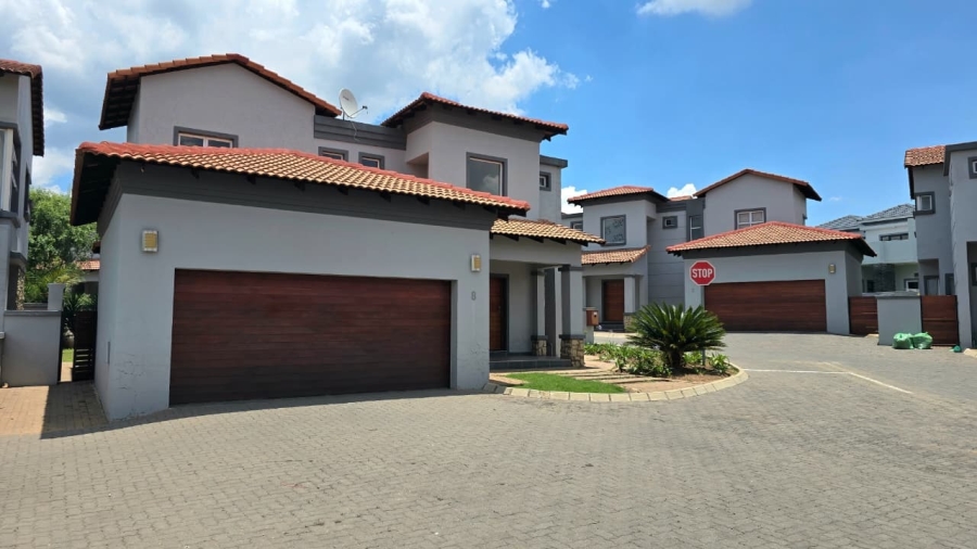 3 Bedroom Property for Sale in Blue Valley Golf Estate Gauteng
