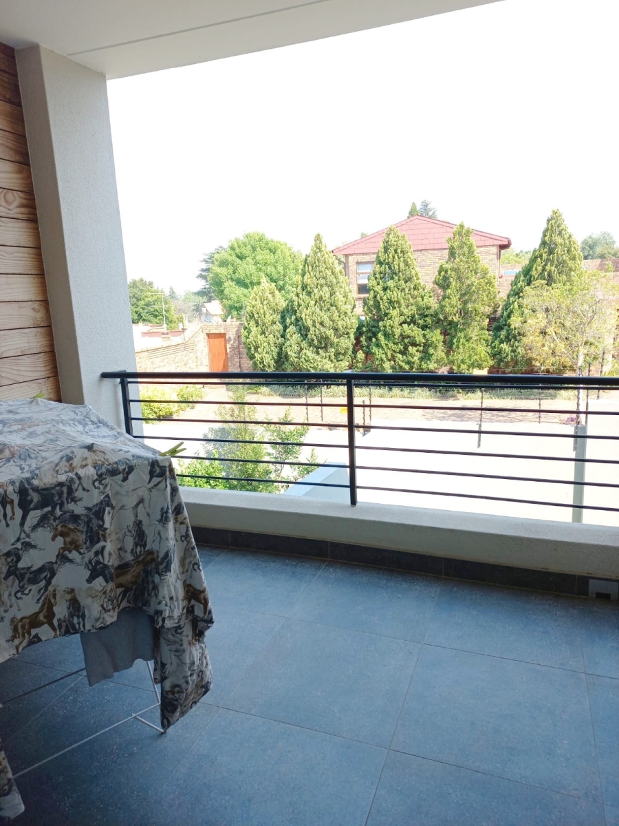 2 Bedroom Property for Sale in Bryanston Gauteng