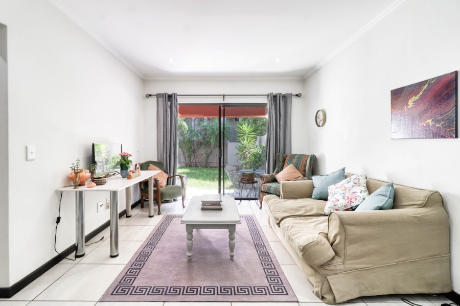 To Let 2 Bedroom Property for Rent in Lonehill Gauteng