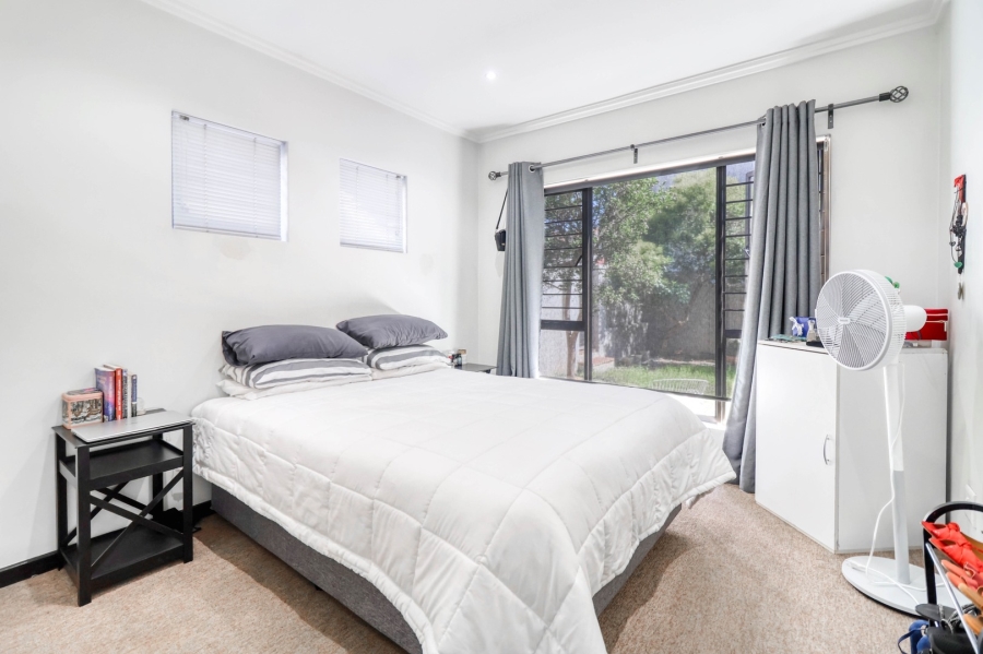 To Let 2 Bedroom Property for Rent in Lonehill Gauteng