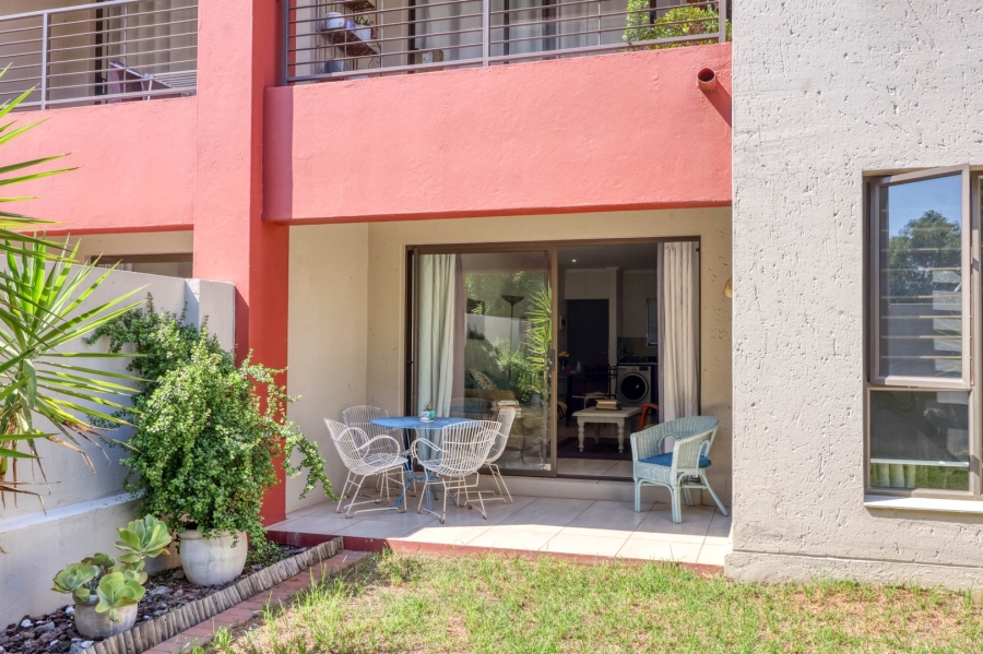 To Let 2 Bedroom Property for Rent in Lonehill Gauteng