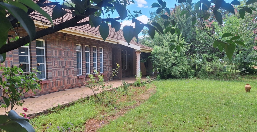 4 Bedroom Property for Sale in Mullerstuine Gauteng
