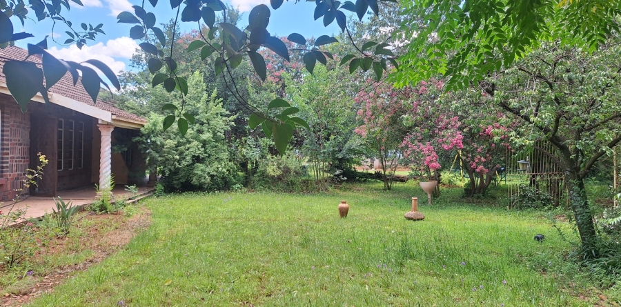 4 Bedroom Property for Sale in Mullerstuine Gauteng