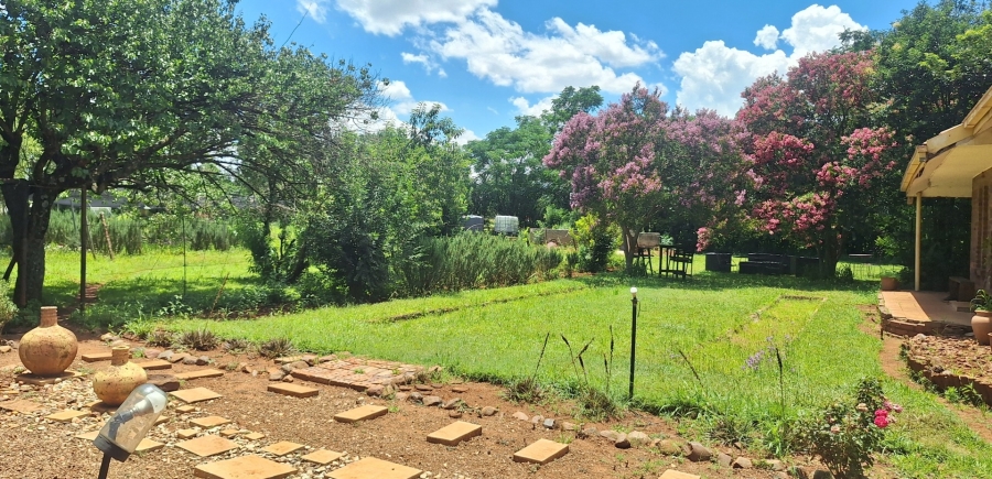 4 Bedroom Property for Sale in Mullerstuine Gauteng