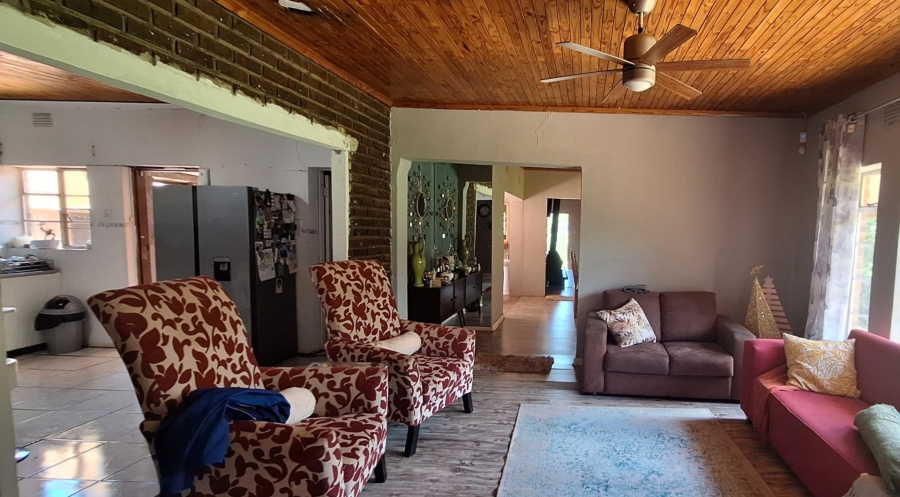 4 Bedroom Property for Sale in Mullerstuine Gauteng