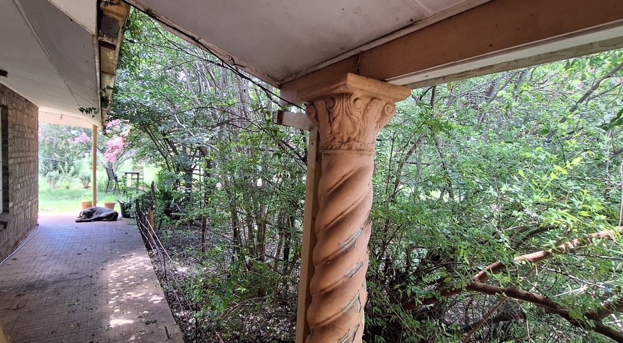 4 Bedroom Property for Sale in Mullerstuine Gauteng