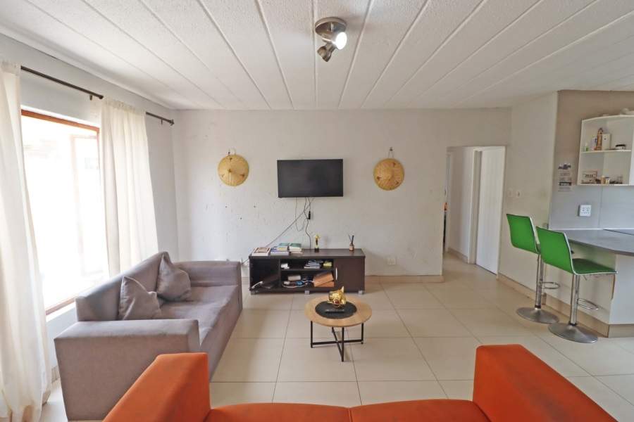 2 Bedroom Property for Sale in Bryanston Gauteng