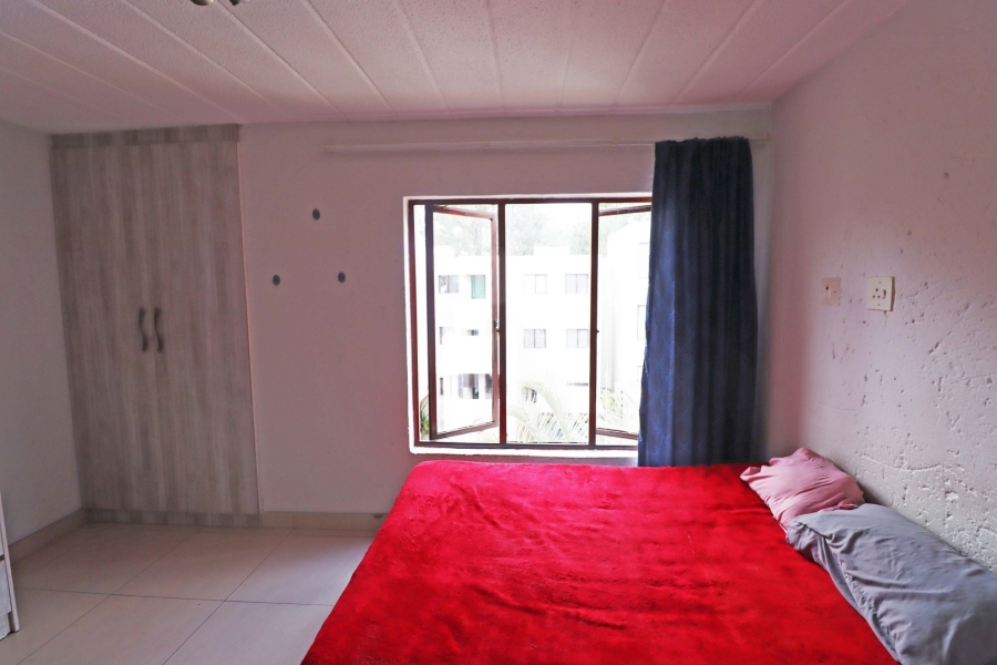 2 Bedroom Property for Sale in Bryanston Gauteng