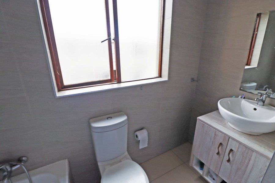 2 Bedroom Property for Sale in Bryanston Gauteng