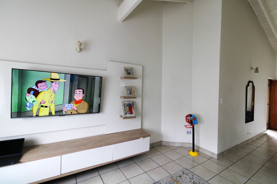 2 Bedroom Property for Sale in Bryanston Gauteng