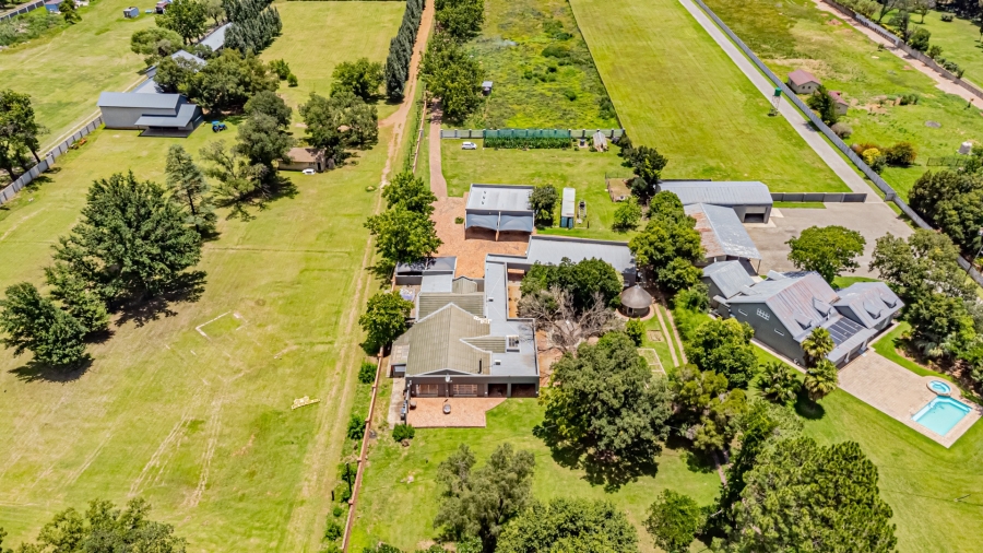 12 Bedroom Property for Sale in Marlbank Gauteng