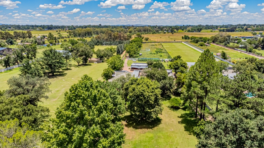 12 Bedroom Property for Sale in Marlbank Gauteng