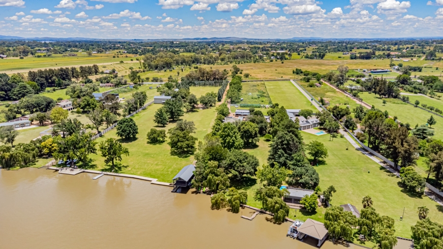 12 Bedroom Property for Sale in Marlbank Gauteng