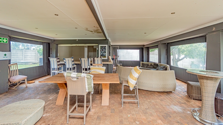 12 Bedroom Property for Sale in Marlbank Gauteng