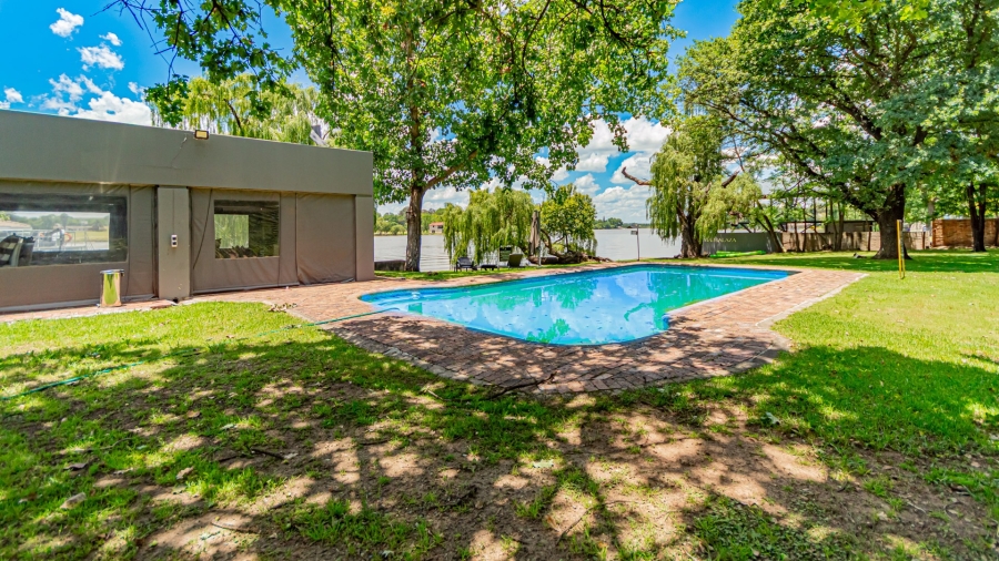 12 Bedroom Property for Sale in Marlbank Gauteng