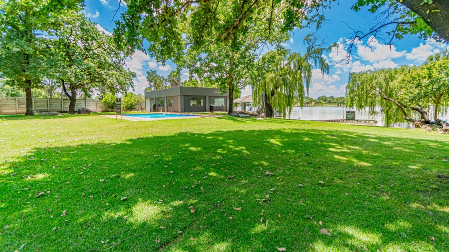 12 Bedroom Property for Sale in Marlbank Gauteng