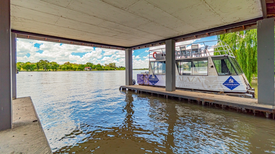 12 Bedroom Property for Sale in Marlbank Gauteng