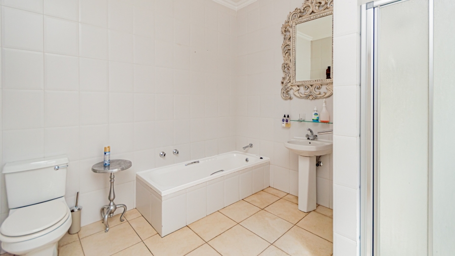 12 Bedroom Property for Sale in Marlbank Gauteng