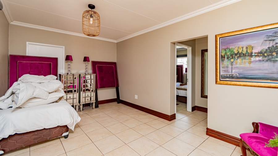 12 Bedroom Property for Sale in Marlbank Gauteng
