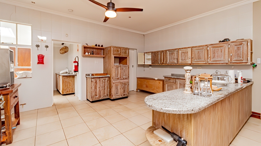 12 Bedroom Property for Sale in Marlbank Gauteng