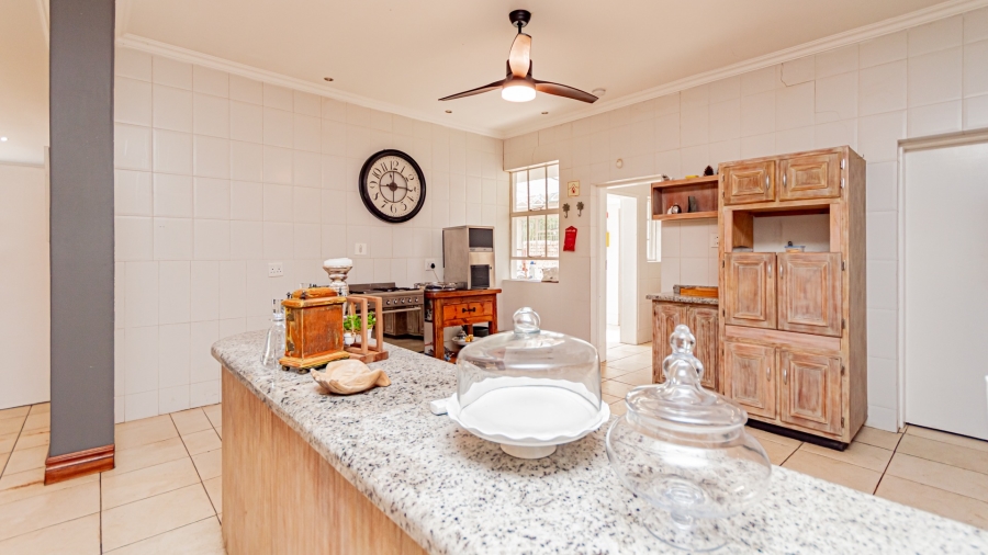 12 Bedroom Property for Sale in Marlbank Gauteng